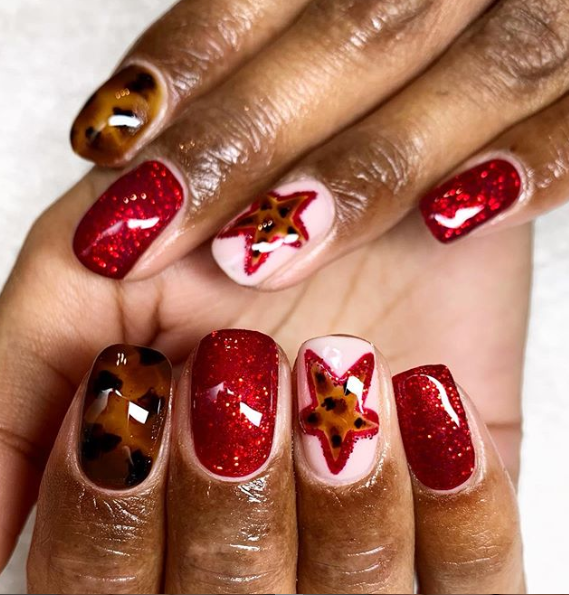 SpellMagazine's tweet photo. Can't get enough of tortoise nails these days 🐢 @charsgelnails_ 

#Spellmagazine #tortoiseshellnails #nails #nailart #nailsofinstagram #manicure #nail #beauty #gelnails https://t.co/OsSWyrEZ58