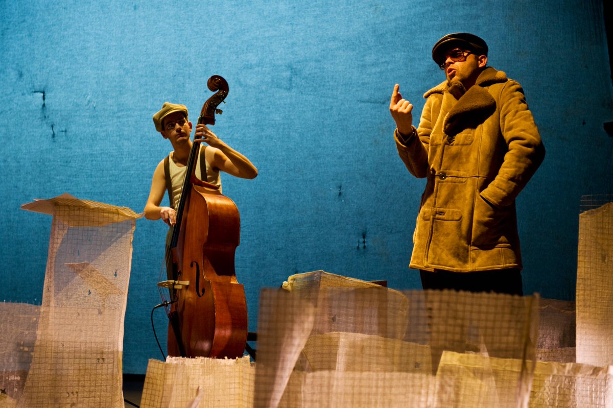 TeatroManzoni's tweet photo. Martedì 28 gennaio appuntamento con #RobaMinimaSIntend di @AtirRinghiera! 

Uno spettacolo ironico e leggero che ci porterà nella Milano abitata dai personaggi che #EnzoJannacci ha cantato nelle sue canzoni fin dagli anni '60! 

Biglietti: https://t.co/4LbqVuCfne
#IoVadoAlManzoni https://t.co/b79DZsTEV0