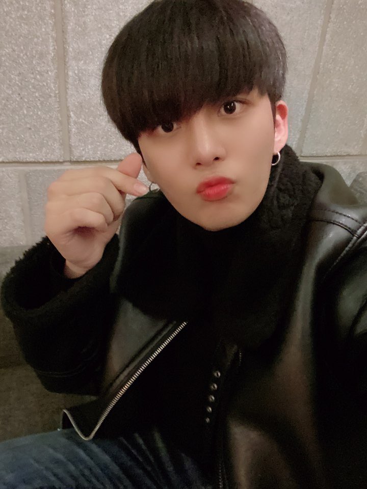 ATEEZofficial's tweet photo. [#종호] 에이티니 즐거운 설 잘 보내고 있나요오오❤️ 저도 잘 쉬고 있습니다!! 에이티니 누구보다 더 많은 복 받기!!😊
#ATEEZ #에이티즈 https://t.co/nBJmOVUlRR