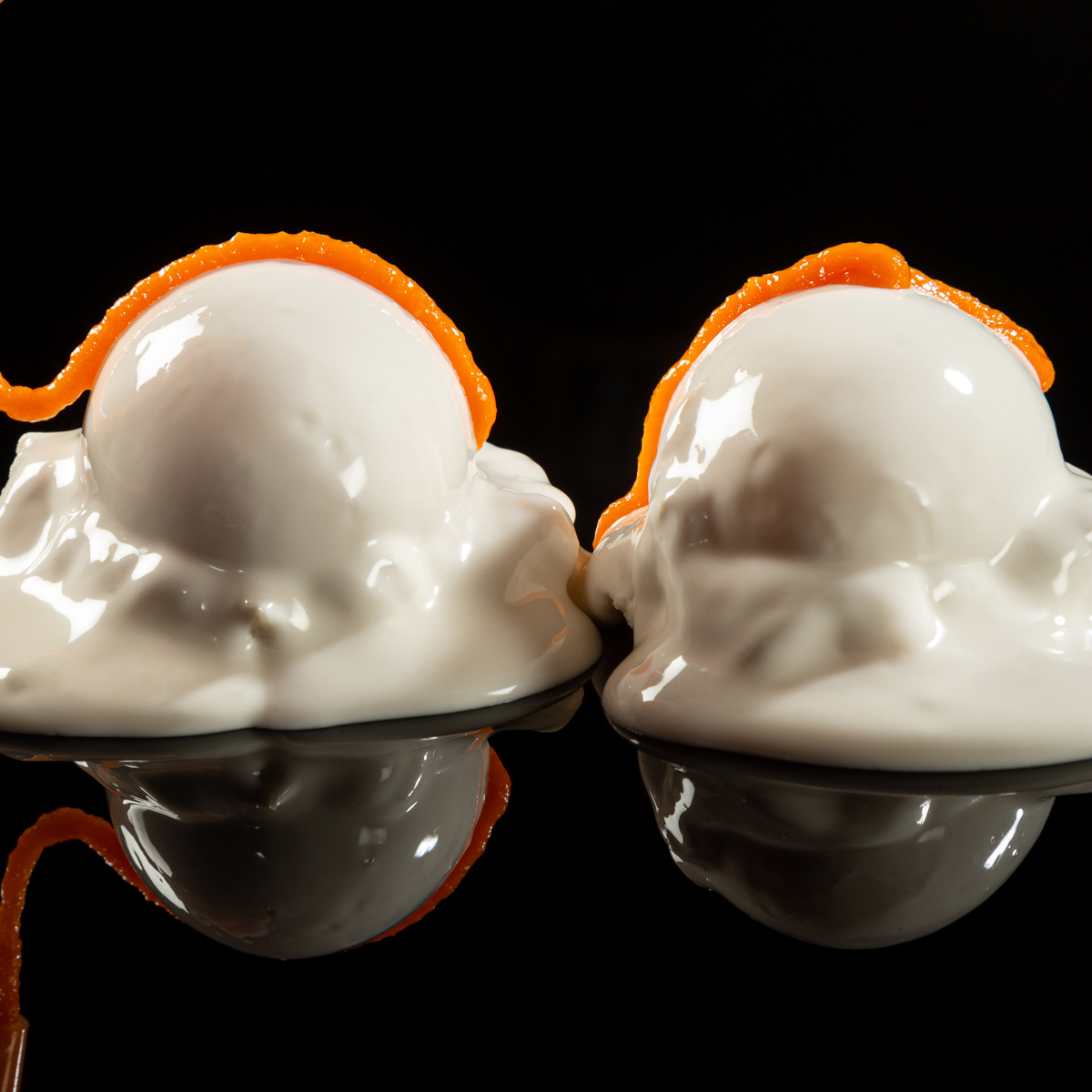 Desafiemos al olvido con mezclas que parecen imposibles pero que están creadas para tu absoluto deleite gastronómico. Desde nuestro #restauranteenTomares agradecerte jugar al tiempo con nosotros.
Bienvenid@ a casa, bienvenid@ a #Sasha😊 
📷Emilio Simón by <a href="/elioestudio/">Elio Estudio</a>