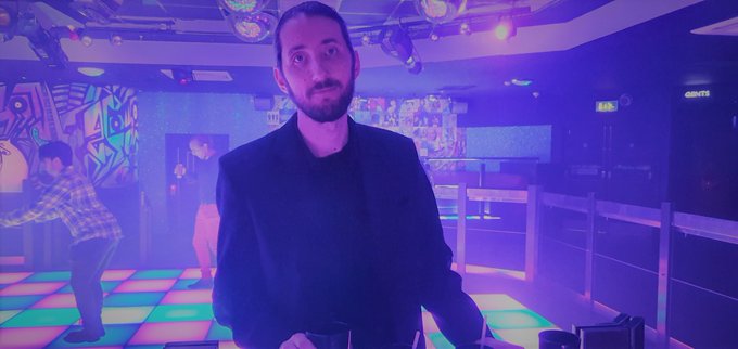 When @xjaynecx takes a photo of you in @RomfordATIK and this dude decides to twerk in the background