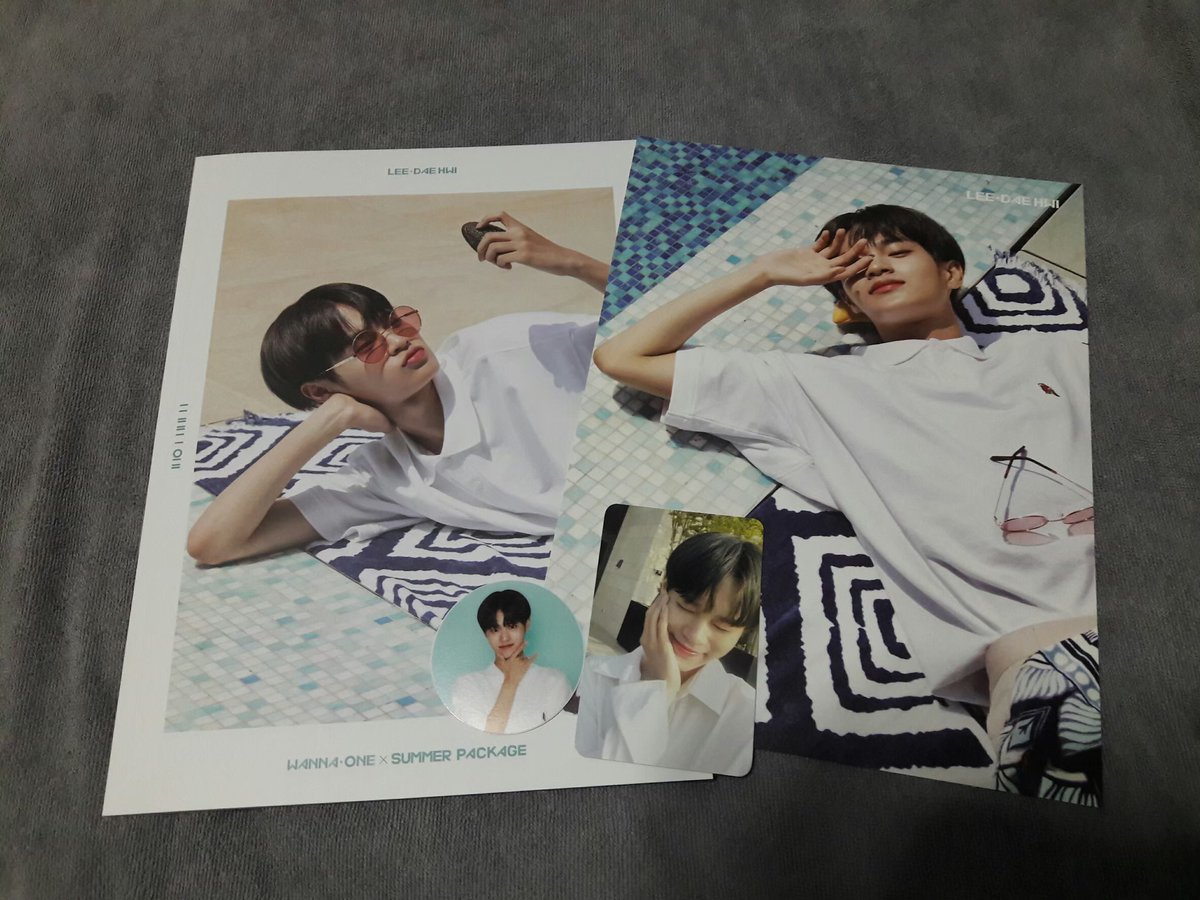 UungiixStore_'s tweet photo. @leehwangyoonkim มี Summer Package นะครับ ได้สินค้าทั้งหมด 4 ชิ้น ตามรูปเลย
- photo book
- mini bromind
- sticker
- selfie photo card 
200 บาท ภาพข้างในสวยมากๆๆ��ๆเลยน้าา🥰 https://t.co/fpvNxu4El1