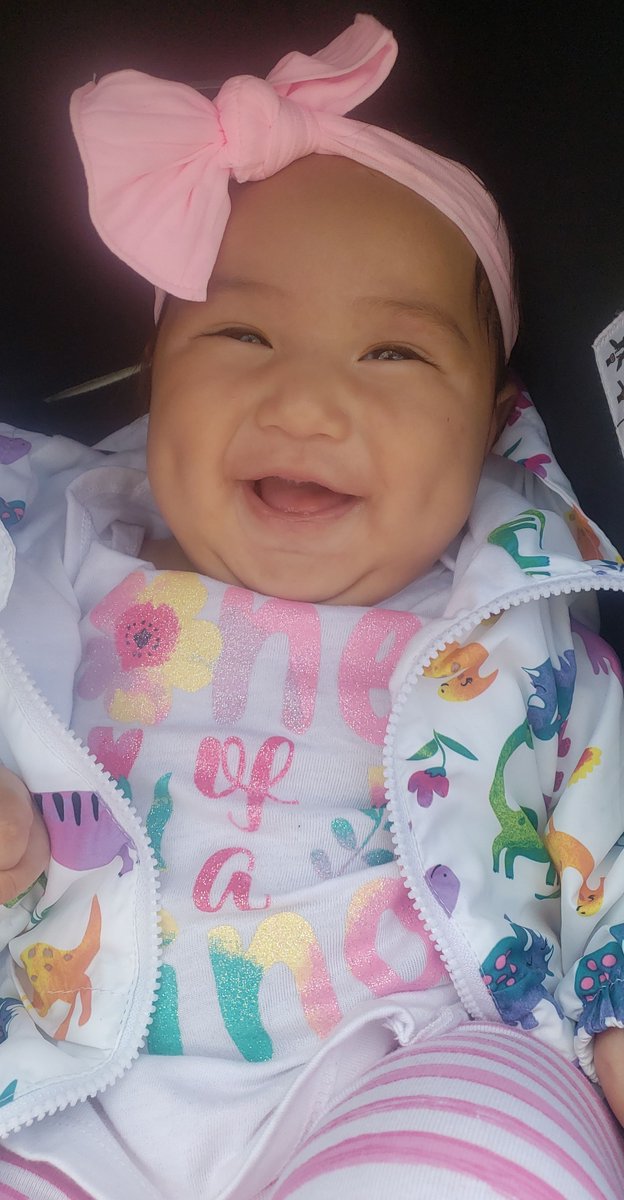 yeeeeitsyaya's tweet photo. My babygirl is ONE &amp; Im ugly crying looking at how big she has got. 😭 Happy 1st my wild little love. Mommy loves you beyond this lifetime❣ #KaykoElaineRose #FitzGirl #FaveDaughter #WildChild #theBaddest https://t.co/S3MPqQWJZc