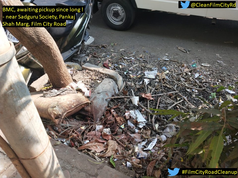 CleanFilmcityRd's tweet photo. Filth left untouched for several days at Pankaj Shah Marg, off Film City Road. @mybmcWardPS  , this is complete neglect of regular cleaning responsibility. When are you going to do your part for #FilmCityRdCleanup ? @mybmc  @AUThackeray , your intervention is needed ! https://t.co/3yCyfBOn0i