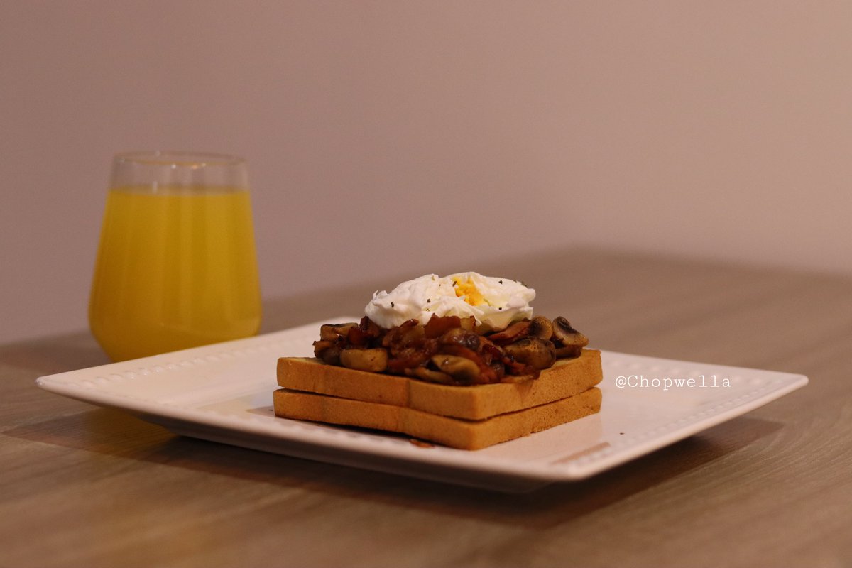 ChopwellaonIG's tweet photo. Hard poached egg with mushrooms on toast bread & a glass of freshly squeezed orange juice.
.
.
#foodiesofinstagram #foodieinlagos #sunshineinacup #loveandlightalways #chopwella #cravingsbeyondborders #foodie #foodphotography https://t.co/JO3jplYRHo