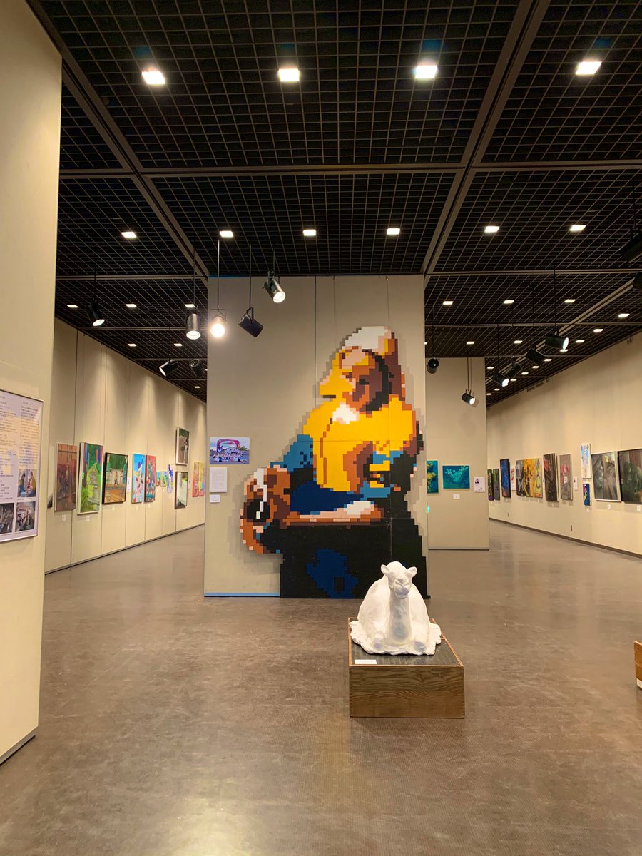 SHOYOART's tweet photo. 本日は300人を超える多くの方がお越し下さいました！🌷ありがとうございます😊
松陽芸術祭は明日の15時まで！🌼
そして13時30分から1階・第一展示室でギャラリートークも行います。ぜひお越し下さいね🌸
#松陽芸術祭 https://t.co/7s5aFzZjal