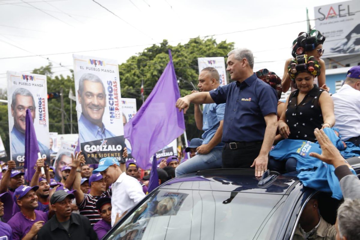LaPencaMania's tweet photo. El próximo Presidente de la República Dominicana... Gonzalo Castillo...con su sencillez y humildad has conquistado  al  pueblo Dominicano. https://t.co/jiIfNNwRGj