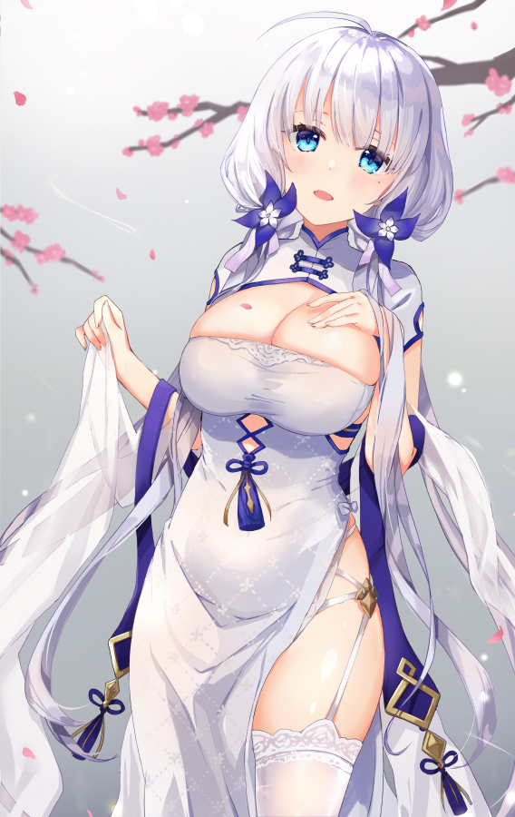 紺 春節イラストリアスさん アズールレーン