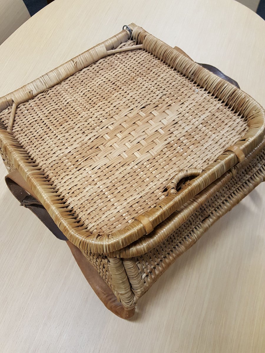 EdinRemakery's tweet photo. We get donations of such interesting pieces, the most recent being this beautiful rare #vintage folding wicker chair which arrived last week. Such great design with original leather & wicker detail this chair has peaked so much interest already.
#reuse #remake #remakery #relove https://t.co/rI8sbn4Upq