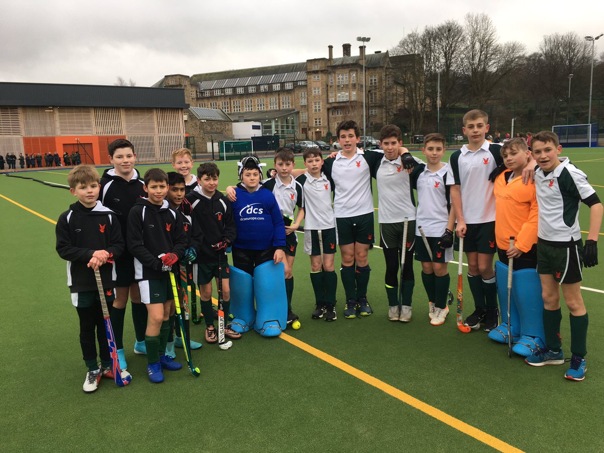 Excellent set of boys hockey matches v Bradford GS this morning. The U12’s lost 2-1, U13’s won 7-1, U14’s drew 2-2 and the U15’s won 2-1. @HMSilcoates <a href="/silcoatesschool/">Silcoates School</a> @bgshockey