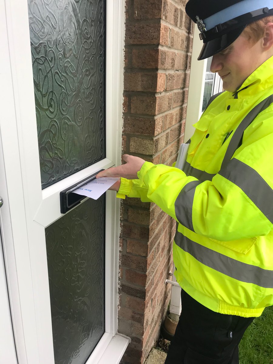 ASPCadets's tweet photo. Today the #WSMCadets have been helping the local beat team to deliver nearly 600 leaflets in Worle! ๐ฎ๐ปโโ๏ธ๐จ๐ช๐ป The leaflets are advertising the Bike Marking event that @ASPNorthSom are holding tomorrow at Sainsburyโs in Worle ๐ฒ๐ฒ Make sure to come say hello! ๐๐ผ https://t.co/cOSH0MOCHK