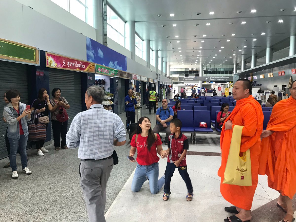 ชมพระมหาสมปอง ที่ มรภ.อุบลฯ :
facebook.com/UbonConnect/vi…
#พระมหาสมปอง