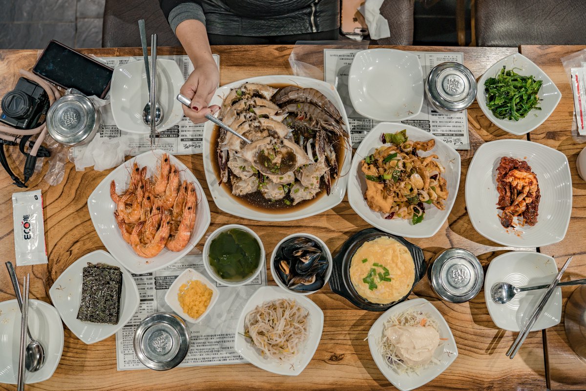 aumjumma's tweet photo. บุฟเฟ่ต์ปูดองเกาหลีร้านใหม่ฟรีมักกอลลีไม่อั้นแม่!! Sunmine Hengbok Gejang แถวสถานีทงแดมุน Exit 14 ปูดองเนื้อแน่น กุ้งอบเกลือ ปูทอด ปูเผ็ด ไข่ตุ๋น ฟรี!! มักกอลลีไม่อั้น โคตรคุ้มคนละ 768 บาท จองผ่าน KKDay นะ >> https://t.co/oc7fnL6Adn @aroii #อร่อยบอกต่อ @Review_korea #รีวิวเกาหลี https://t.co/S2XqVYdoMm