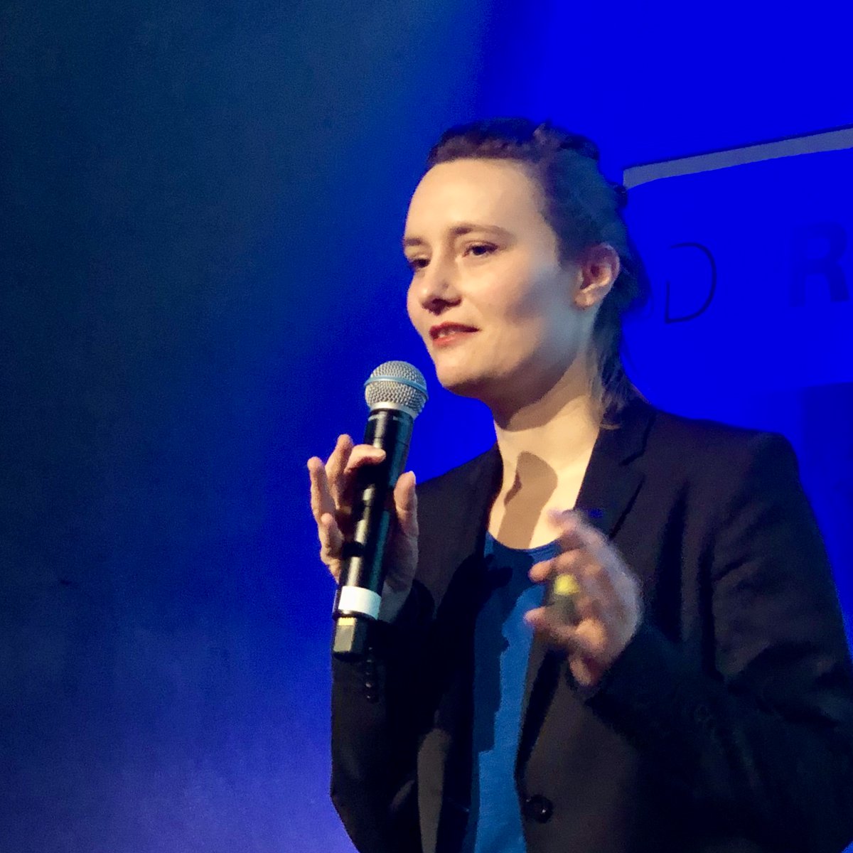 DPRGde's tweet photo. Die „schöne neue Arbeitswelt“ - Diskussion auf dem #DPRG #Takeoff in Berlin https://t.co/e9ryURks7z @Chris_Buggisch @MontuaPartner @DuhringLisa @AGUK_News @zeitverlag @UniLeipzig #NewWork #DPRGTakeoff #takeoff2020 https://t.co/q69zm0tEew