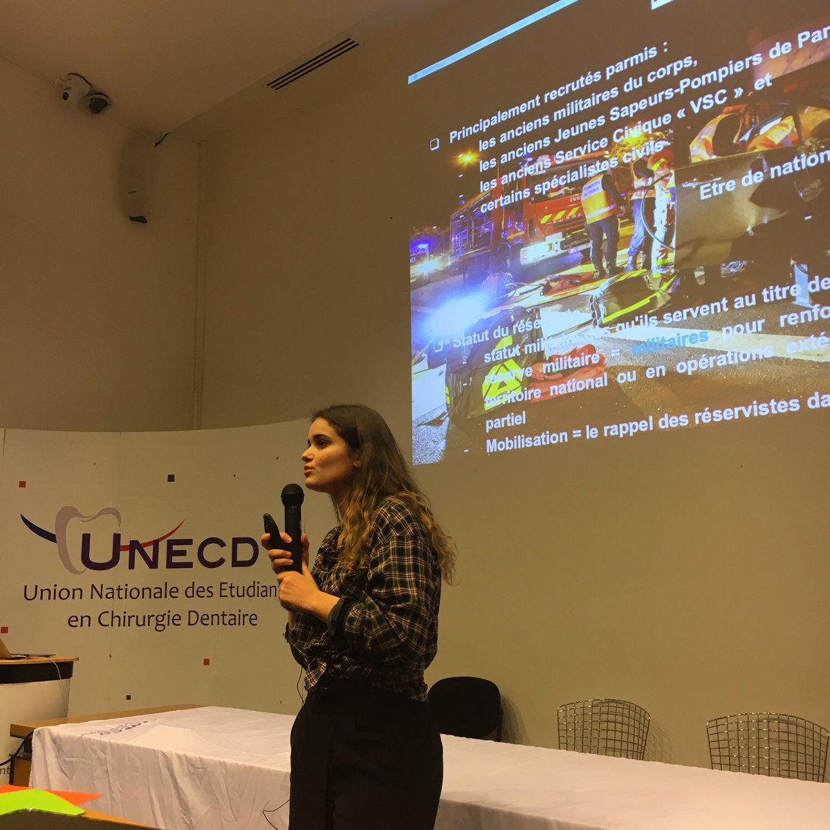 UNECD's tweet photo. #Dentalks la suite 🎙
Nous écoutons maintenant Cassandre Moine, étudiante à Paris V, qui a effectué un service civique de 10 mois à la Brigade de sapeurs-pompiers de Paris 🔥 https://t.co/uGV5WUYOor