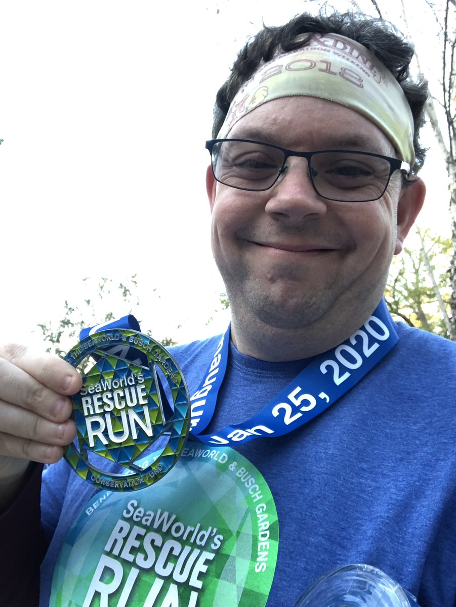 SirOwenDisney's tweet photo. Just finished @SeaWorld #RescueRun in a little less than 34 minutes & was listening to @waterparks. @awsten wants us all to #StreamFandom but I like #RunFandom as well. https://t.co/EABj8PlVzN