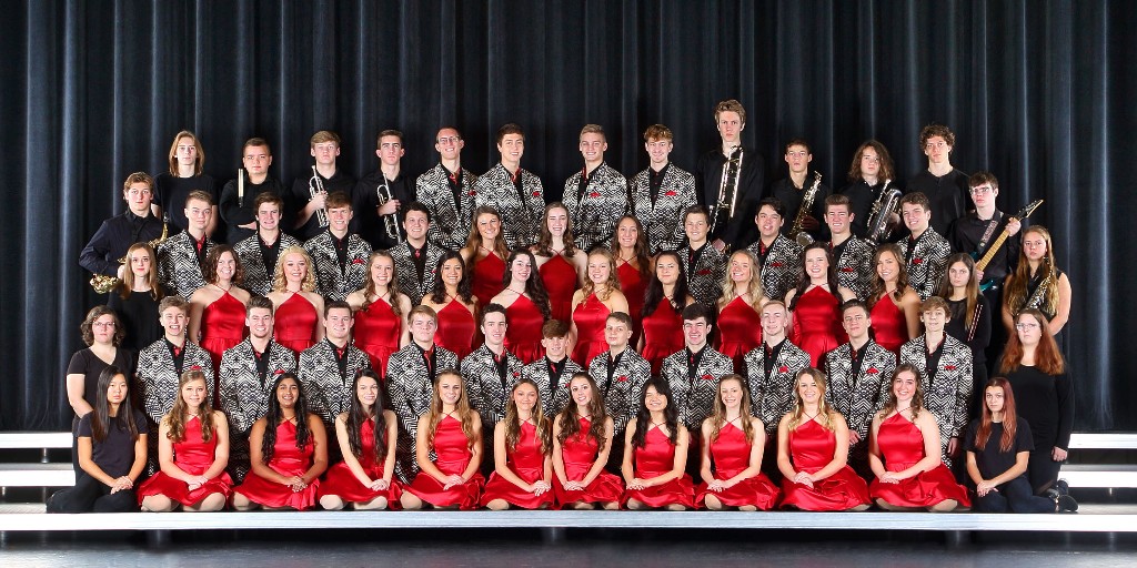 SchDistofMilton's tweet photo. These phenomenal performers are heading to the Sauk Prairie Invitational today! We will keep everyone posted as we are able with photos and results as they come in. Stay tuned!
.
#miltonpride #showchoir #mhschoralation #mhsoctaveabove #mhsrevolution #miltonwi https://t.co/f4cjnhBsMv