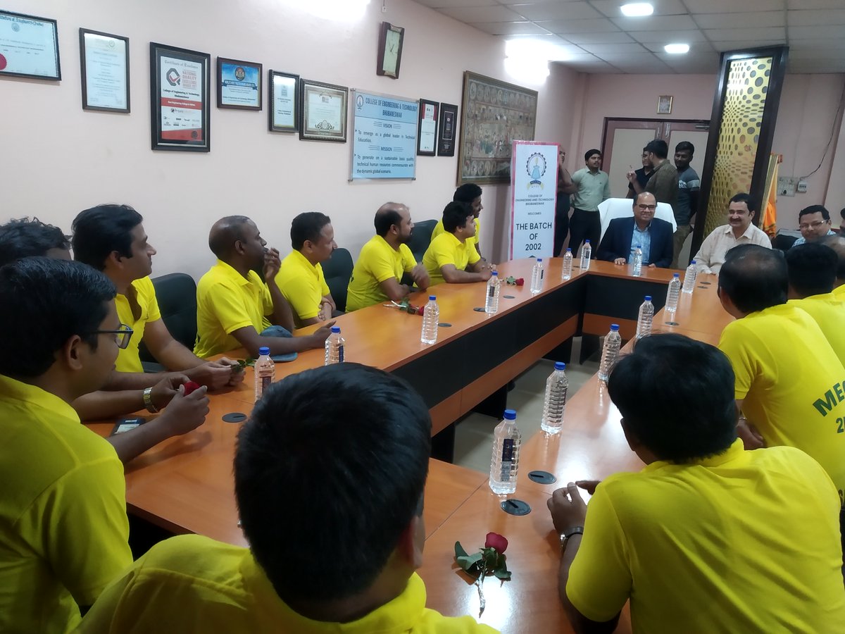 PrincipalCET's tweet photo. The happiness in the new decade continues for CET. This time it's the new millennial batch, Mech- 2002 batch, who visited the college to re-live the memory lane, interaction with the Principal &amp; faculty members for further development of the college as per industrials standards. https://t.co/3X0DZV7AAu
