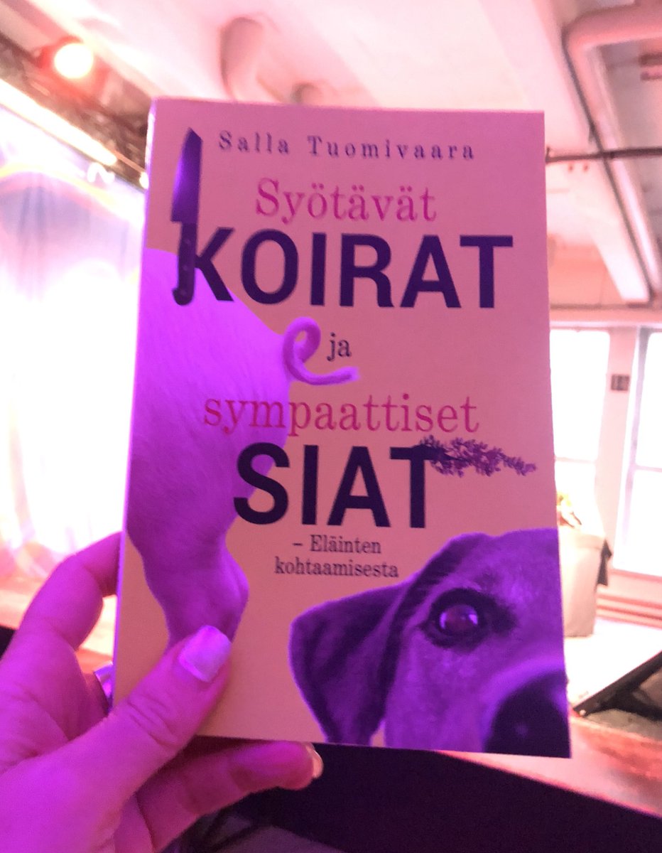 ReettaRaty's tweet photo. Jututan @SallaTuomivaara’a @vegemessut tänään la klo 16.20 ihmisten ja muiden eläinten suhteesta. Voimmeko oppia apinoiden kieltä? Miksi viemme koirat eläinlääkäriin ja siat teurastamoon? Miten eri kulttuureissa kohdellaan eri eläimiä? Kiina mainitaan, ja ketut. https://t.co/Lb48x0iIB4