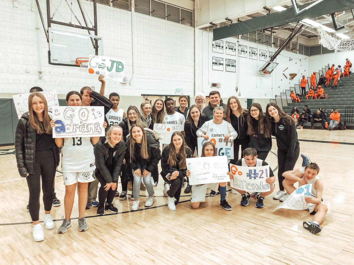 Molly Gezon tweet media