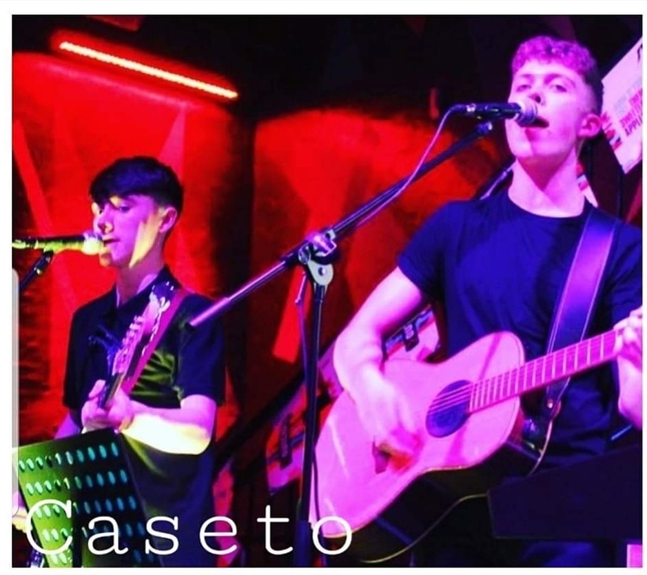 mccormacksbar's tweet photo. Check out the terrace tonight @ #mccormacksbar for more great #livemusic in Naas this #weekend 🎵🎶 as CASETO kick off from 10.30 🎸🎤🎼

#whatsoninnaas #naas #music #january #bands #caseto #entertainment #saturdaynight #live #ontheterrace #beergarden #local #nightout #pints https://t.co/vVr2JwPiHj