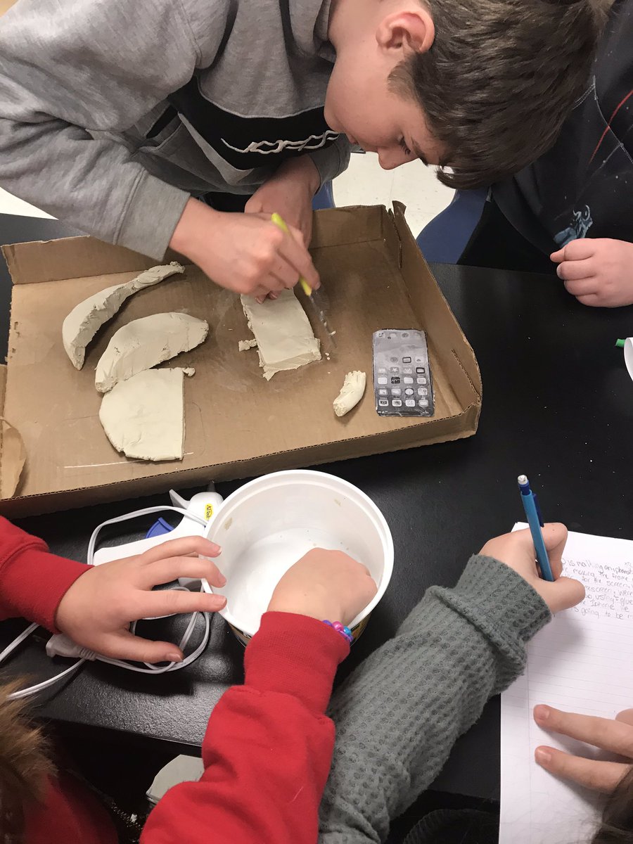 FreeportAreaMS's tweet photo. 6th grade students in Mr. Gailot’s science classes working hard on their recycling project. Students brought in or used recycled materials from our MakerSpace cart! Can’t wait to see the finished product! #Steam #GoGreen https://t.co/RIk7AkrRkB