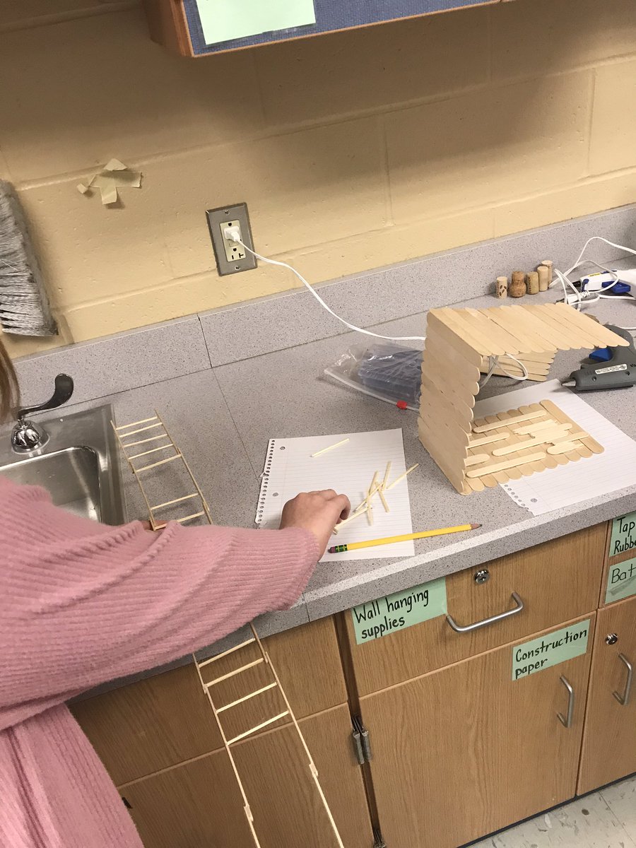 FreeportAreaMS's tweet photo. 6th grade students in Mr. Gailot’s science classes working hard on their recycling project. Students brought in or used recycled materials from our MakerSpace cart! Can’t wait to see the finished product! #Steam #GoGreen https://t.co/RIk7AkrRkB