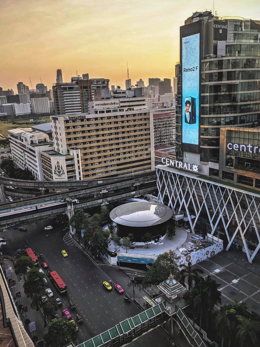 TeRry_p's tweet photo. Apple Store CTW พร้อมขนาดนี้แล้ว คงแบบได้เปิดตอนเราไปเที่ยวสงกรานต์แน่ๆเลย
#Apple #AppleStore #applestoreth #appleth #ctw #AppleStoreCTW https://t.co/8MIuamfpRu
