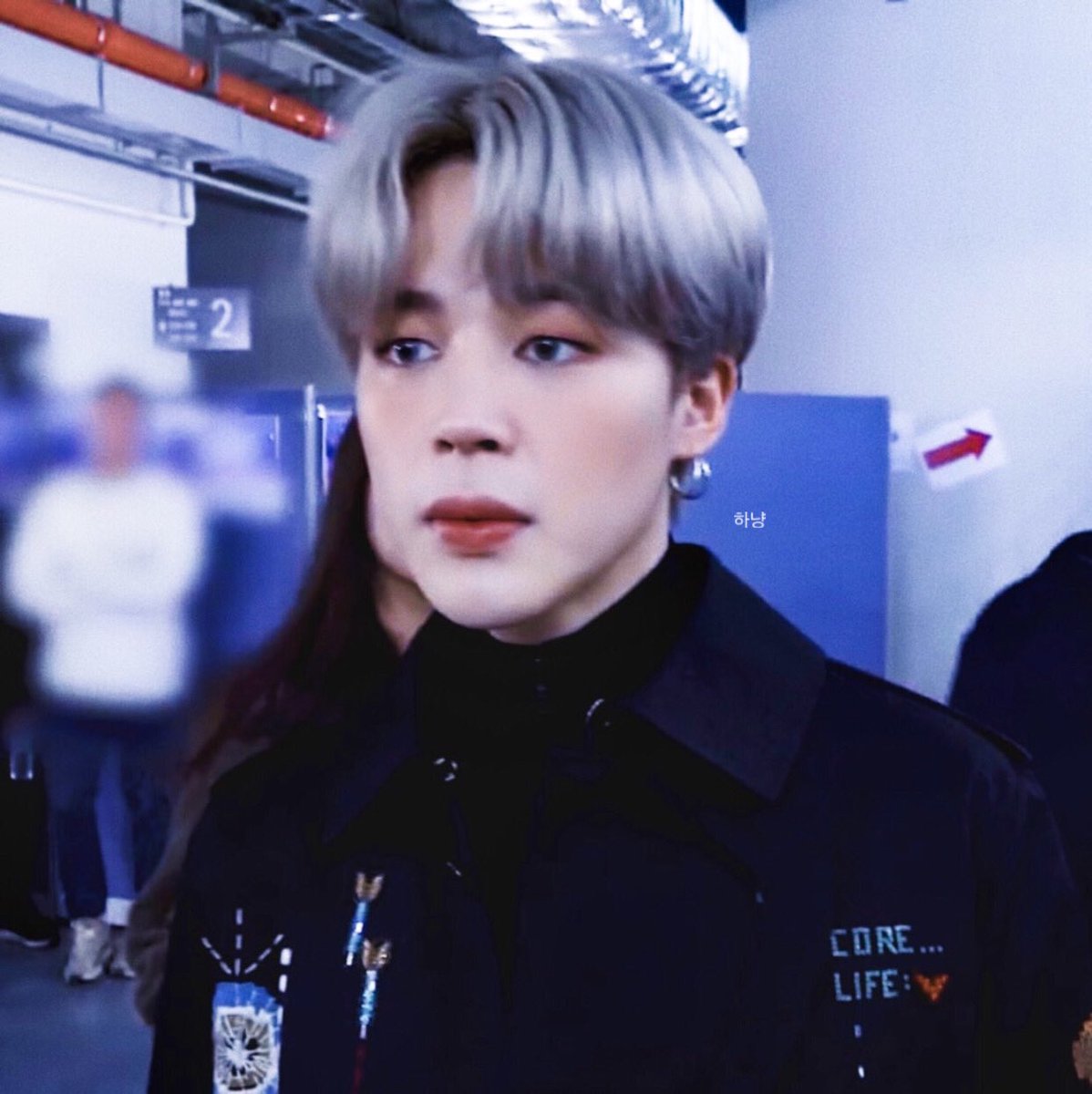 hanyang_studio's tweet photo. #방탄소년단 #보정 #BTS  #jimin https://t.co/uHB1AnxGq9