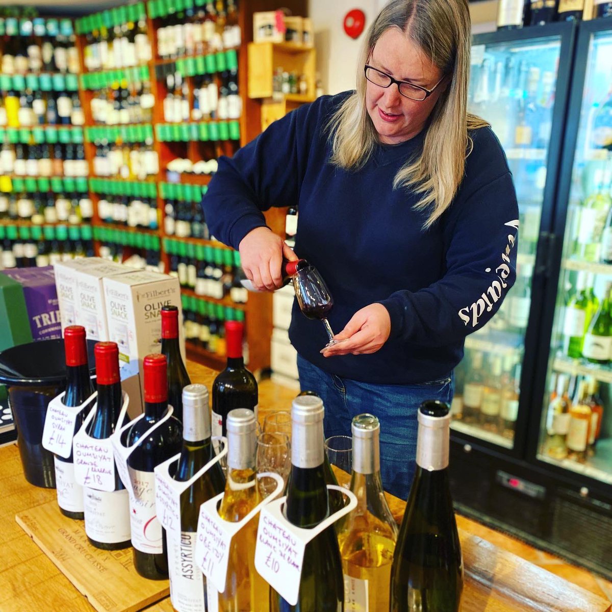 vineyards_wine's tweet photo. . @chateau_oumsiyat LEBANESE FREE WINE TASTING TODAY 12-6pm
.
#Sherborne #Dorset #WineMerchant #WineLover #Wine #WineTasting #Wine #Lebanon #LebaneseWine #Obeidy #Sayvignon #Viognier #CabernetSauvignon #Syrah #Cinsault #Carignan #ShopLocal #SupportLocal #Indie https://t.co/Haw65WTLQ0