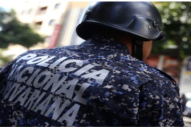 SoyNuevaPrensa's tweet photo. #Pnb atrapó a “La #Milagrito” con droga en la UD 145 - https://t.co/W1AneoNCuK
#SoyNuevaPrensa #SanFelix #Ciudad #GNB #Redip #Sucesos #UD145 #Featured #Sucesos https://t.co/zGF9erV56c