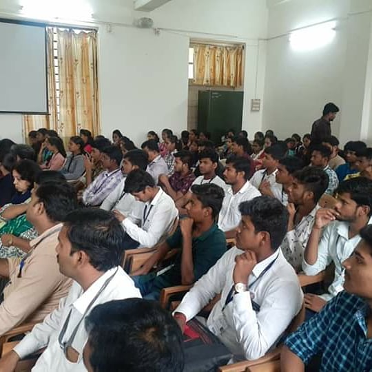 TheSafecityApp's tweet photo. #CFLI2019 #SafeCampusProgram

Glimpses from the Shri Shahu Mandir Mahavidyalay in #Pune where a CFLI session supported by @CanadainIndia was conducted on the issues of #POCSO  and #cybercrime. https://t.co/PGnKMvBNFU