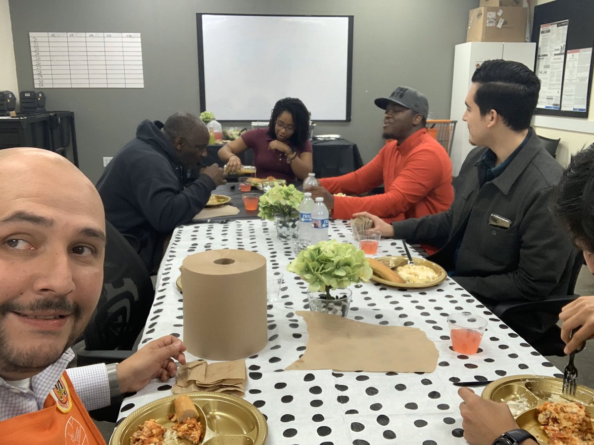 Ended Tool Rental Appreciation Week with great food and laughter!!! Thank you to my team for having a great year and let’s start the new year with a BANG💥 #8976Family