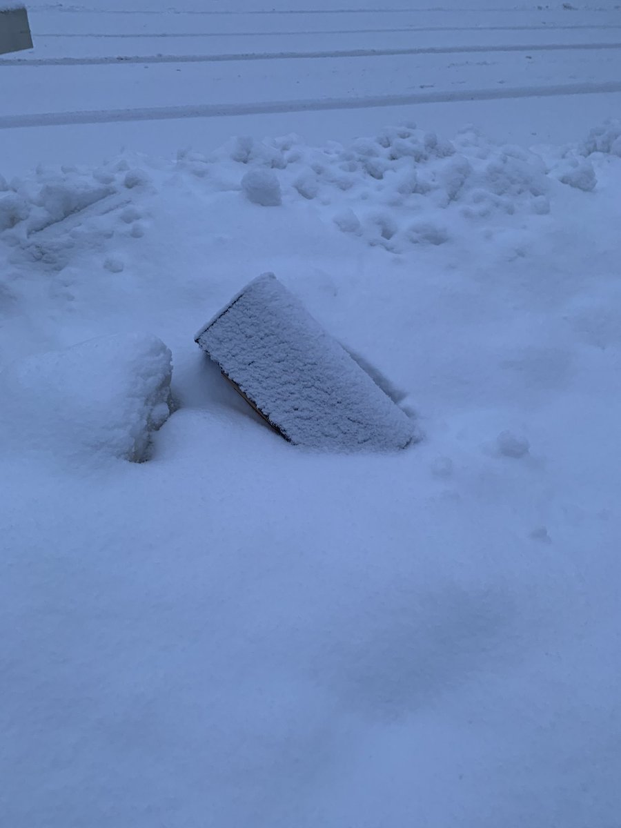 MattJCash's tweet photo. Snow plow came early this morning but it wiped out our mailbox. #WinterStorm #homeownership #RIPmailbox https://t.co/ZuaYFCD3QM