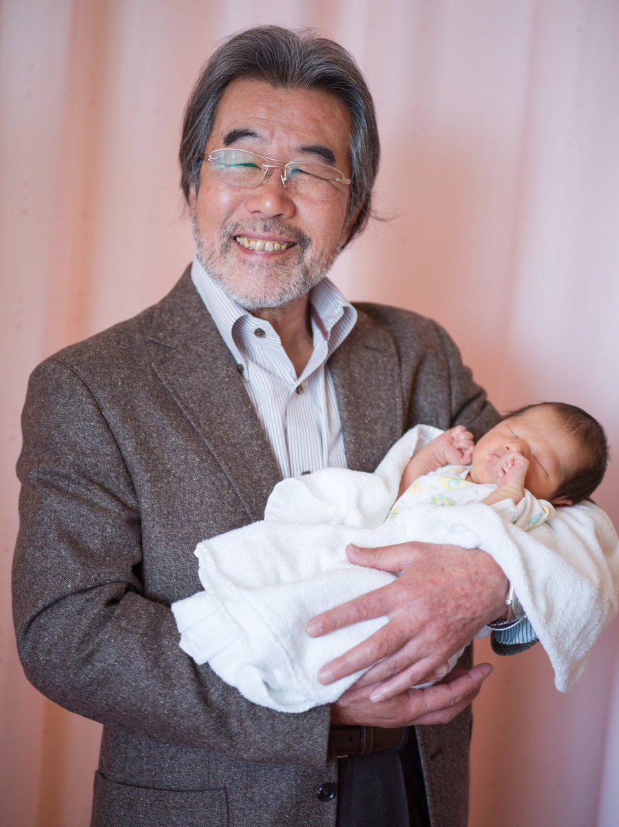 うさだだぬき おじいちゃんも赤ちゃんにデレデレです Hasselblad Diary うさだだぬき おじいちゃんも赤ちゃんにデレデレです Hasselblad Diary