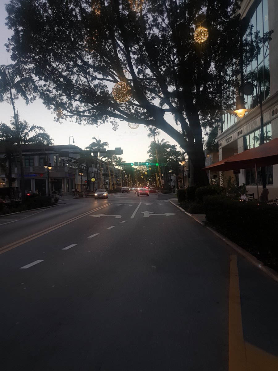 olszowski87's tweet photo. Naples, FL https://t.co/AiEjjcjmWe