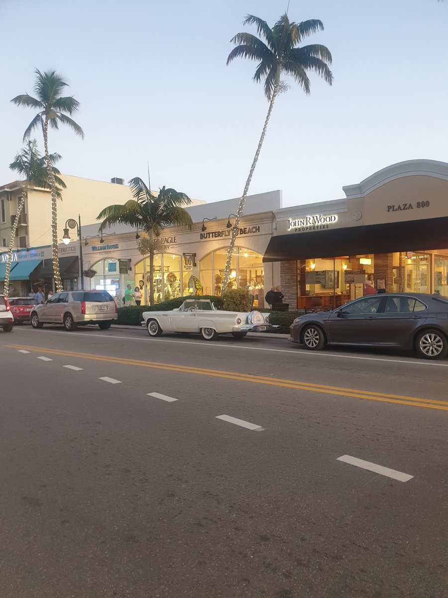 olszowski87's tweet photo. Naples, FL https://t.co/AiEjjcjmWe