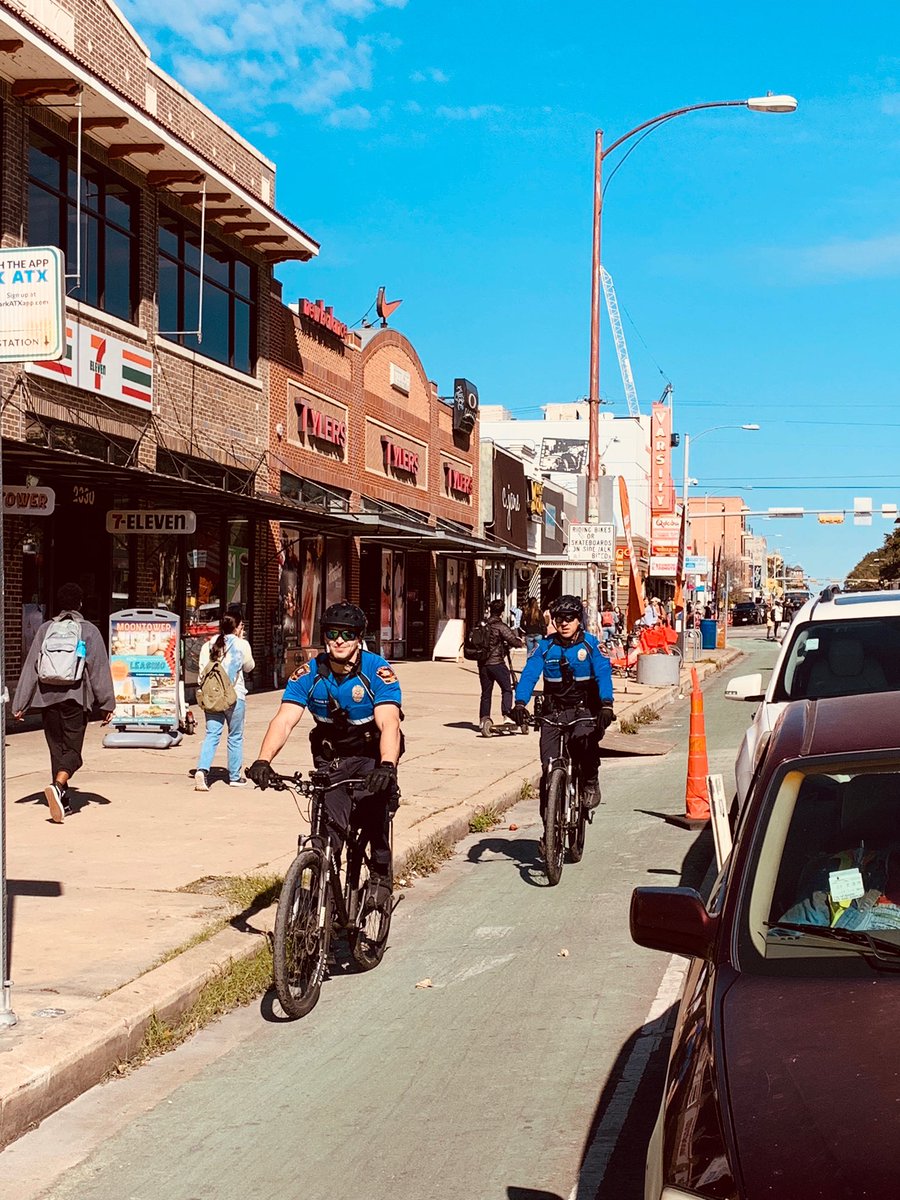 UTPDChiefCarter's tweet photo. With APD’s news that violent crime is significantly up across the City, and recent attacks downtown, your @UTAustinPolice push off campus as much as we can to protect &amp; serve @UTAustin2020 @UTAustin2021 @UTAustin22 @utaustin2023 Please stay tuned for solid security intel &amp; advice https://t.co/9LzAIPMWWK