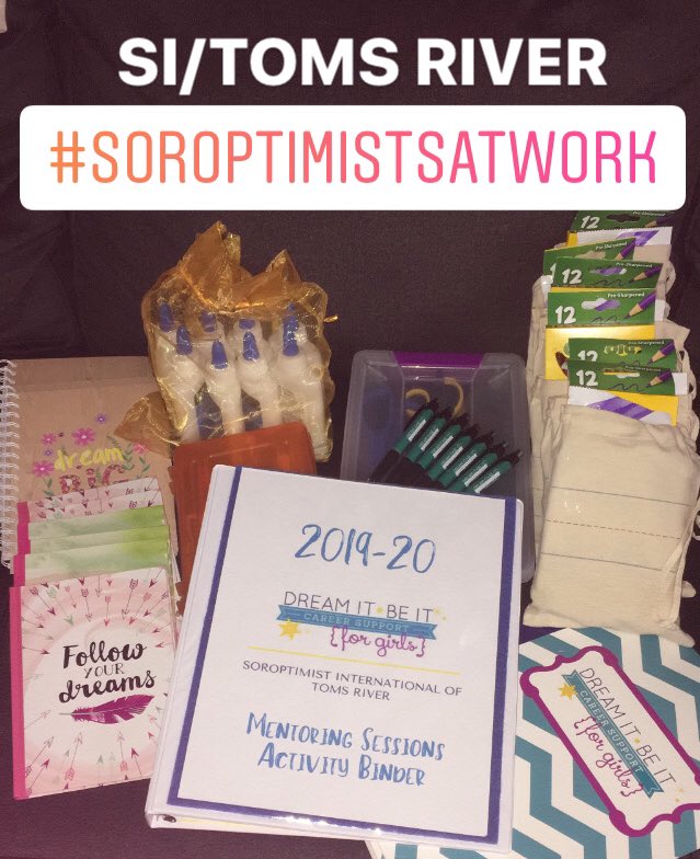 aka_MsBridget's tweet photo. SI/Toms River #soroptimistsatwork facilitating this year’s Dream It Be It Career Support mentoring session that gives us a chance to share  these #mentoring moments. #NationalMentoringMonth #visionboards #soroptimist #dreamitbeit #lyd https://t.co/cC2izHRdap