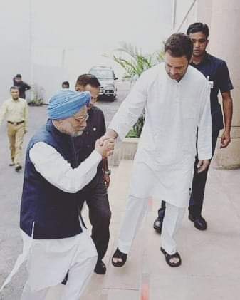 OfficeOfTukesh's tweet photo. Life is all about being real, being humble and being kind. 🙂
#RGians #WeAreRGians #BeingRaGa https://t.co/B7gZ2lezRg