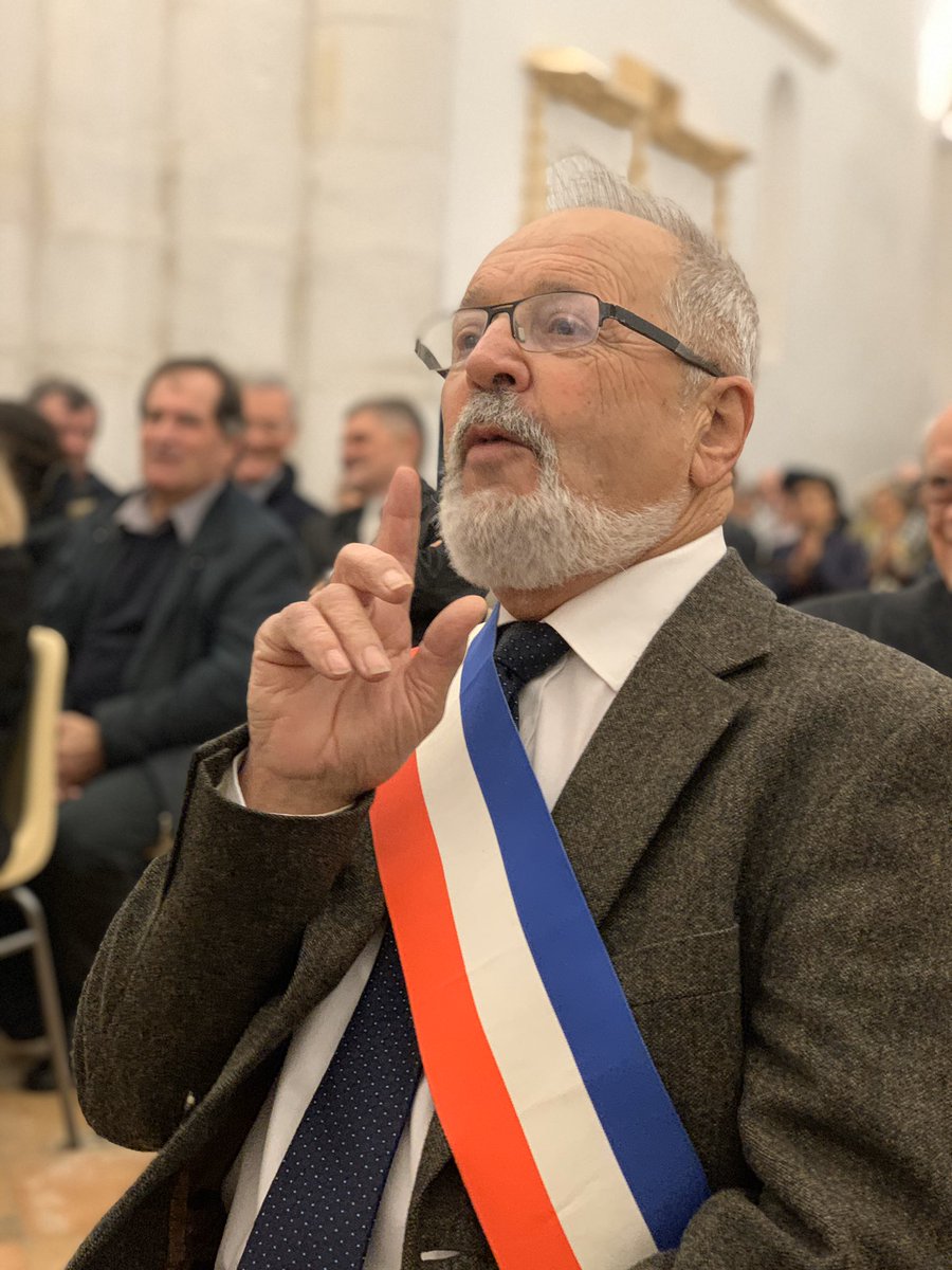 LalandeBernard's tweet photo. Invitation de Pierre Rosé maire de #Salignac de #Mirambeau pour une découverte de l’extraordinaire rénovation de l’église du XII e du village. Magnifique @departement17 où les discours @charentais sont accompagnés de chants #basques https://t.co/WC40bQJgDb