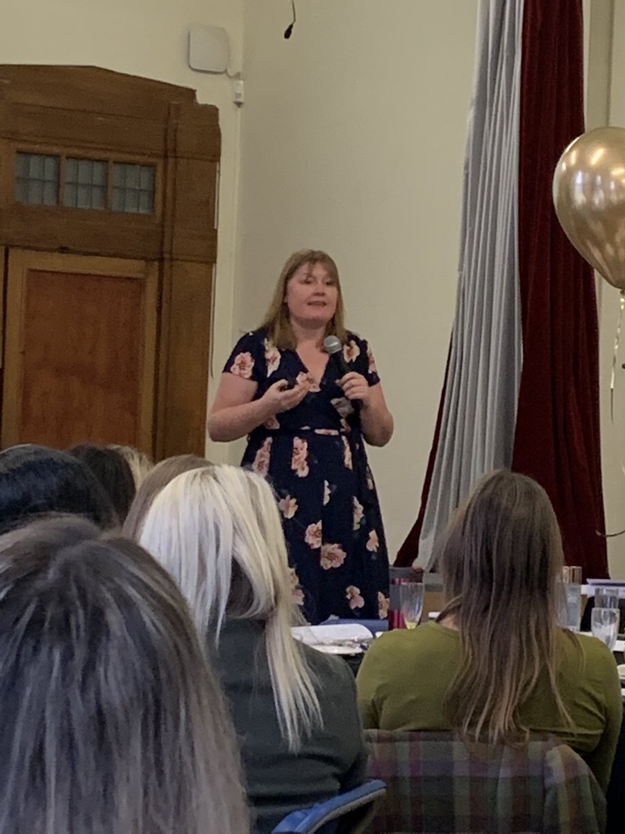 AndreaWJFCCT's tweet photo. The one and only @Ethical_Leader #WhatTheyDidntTeachMeOnMyPGCE #sunshinebox #asunshinebox https://t.co/swOTCqJJJ5