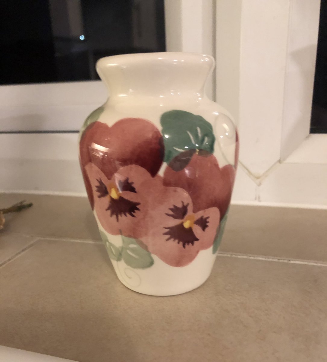 Twitter: Settle an argument with my wife please.
This Emma Bridgewater vase:-

Wifey reckons it’s 2 flowers, 
 It’s clearly 2 men with moustaches?