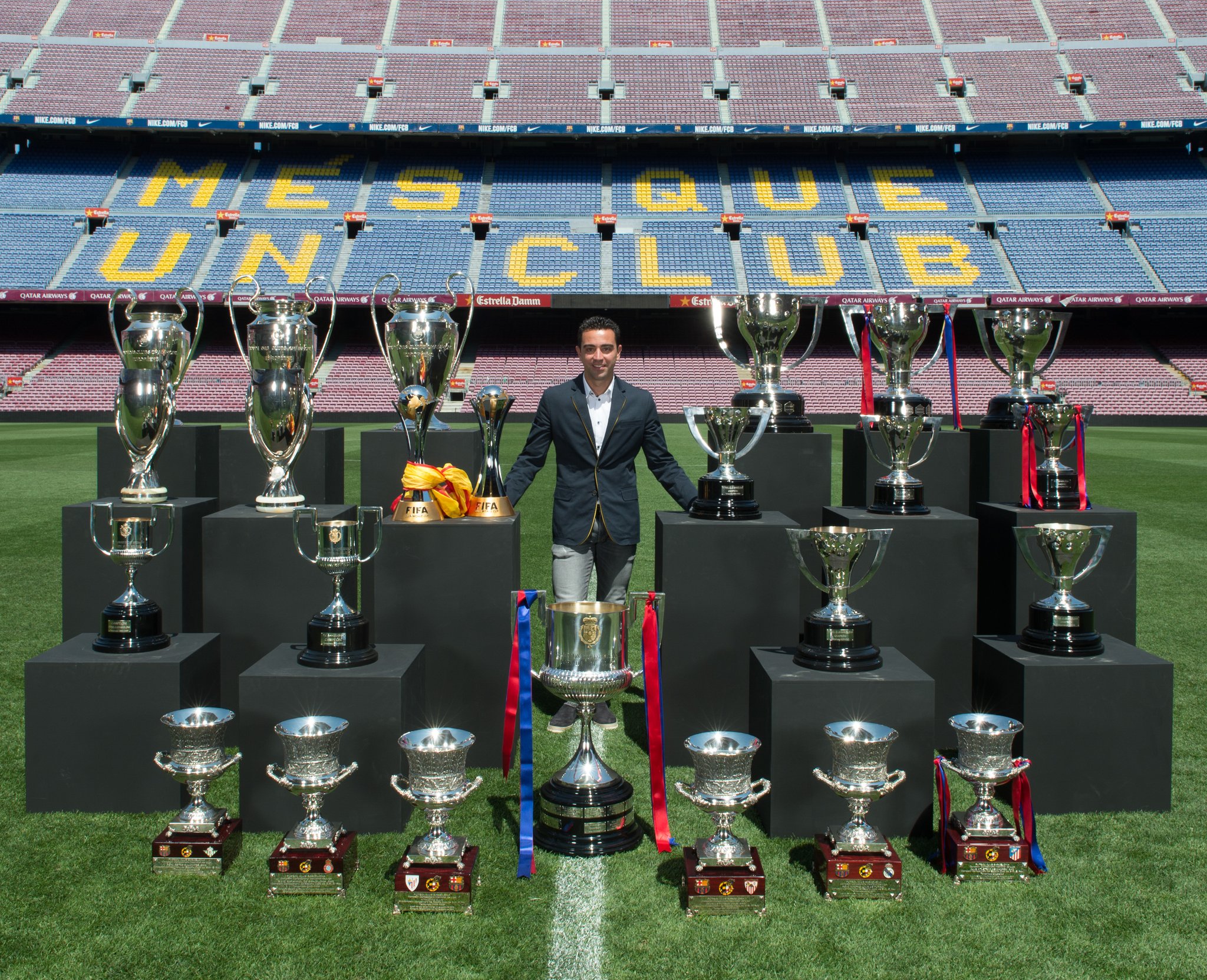 Happy birthday, four-time winner &amp; Barcelona legend Xavi Hernández! 