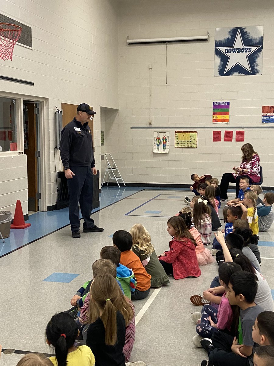 Denise May (@denise_may_) on Twitter photo Career Day at BSE was enjoyed by all! Thanks to the presenters and to our amazing counselor Lauren Hogan <a href="/BSEcounselor/">Lauren Hogan</a> for making it happen! Career Day at BSE was enjoyed by all! Thanks to the presenters and to our amazing counselor Lauren Hogan <a href="/BSEcounselor/">Lauren Hogan</a> for making it happen!