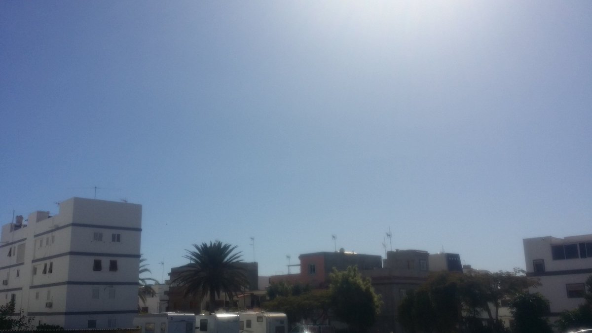 MAARIAA456's tweet photo. Feliz Sábado 😉🌴🌞💙💛a Tod@s....#QueSuerteViVirAqui #Maspalomas😍😍 https://t.co/YbeMNBcIgu
