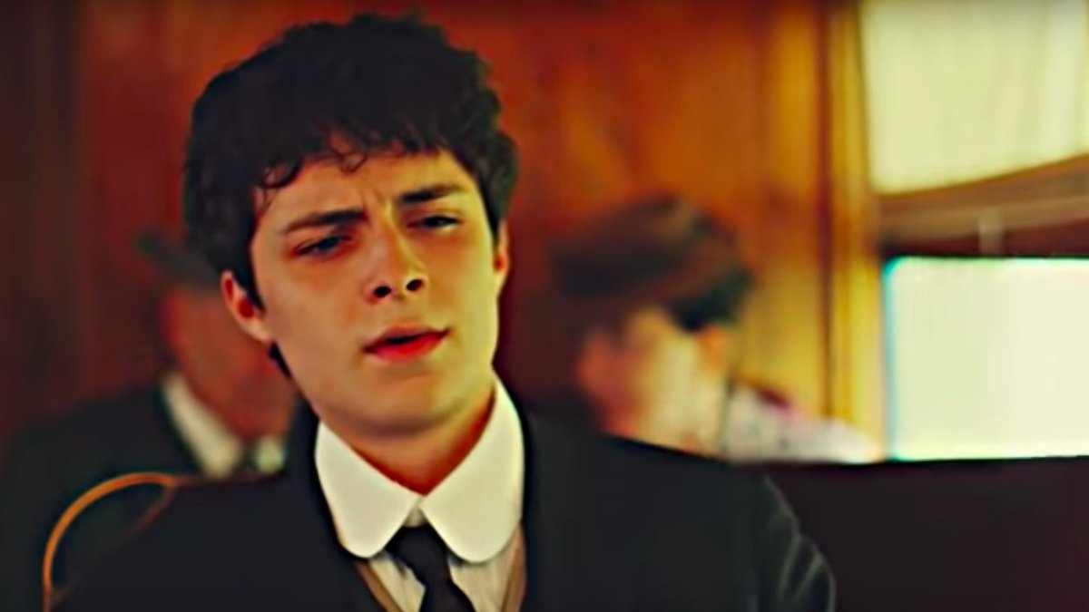 blytheskindred's tweet photo. Gilbert hearing that anne loves him and realising that other people know that he's always loved anne. He looks like he's trying to hide a smile but he's never been happier. https://t.co/LdVS6IWSDH