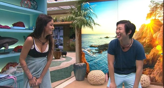 caracostranger's tweet photo. pyong rindo da bianca pq ela se mijou. a carinha dele? KKKKKKKKKKKKKKK #BBB20 https://t.co/OmqrqHAli5