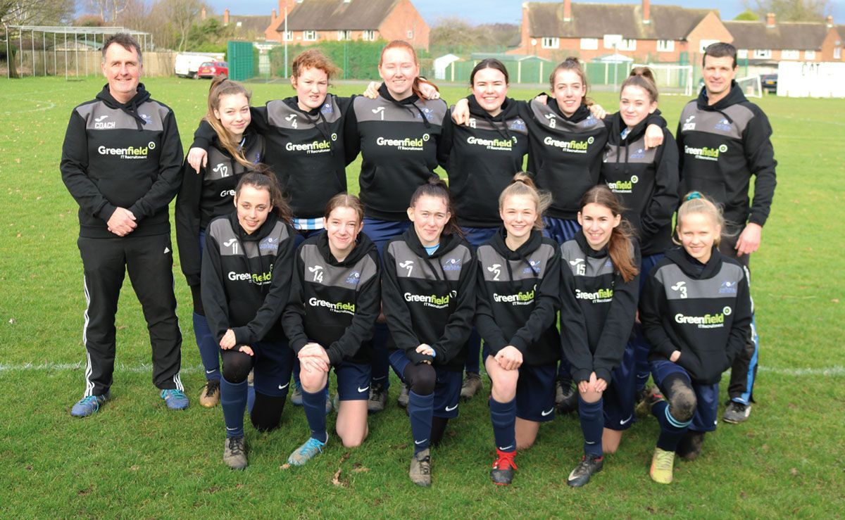 The Saha sabres U15 girl's football team were thrilled with their new kit sponsored by Greenfield IT!

#Football #SportsRecruitment #localbusiness 
buff.ly/360fv12