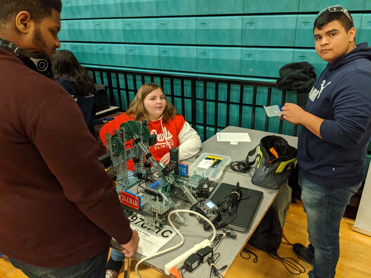 JM_Hammond's tweet photo. Red Devil Robotics has passed inspection.  Competition is about to begin at the Silver Fox Qualifier! #VEX https://t.co/imfMGyOmPG